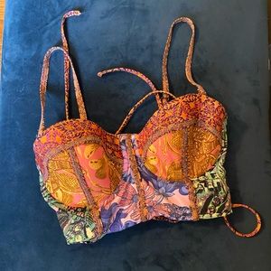 Maaji lace back bra cup swim top size L